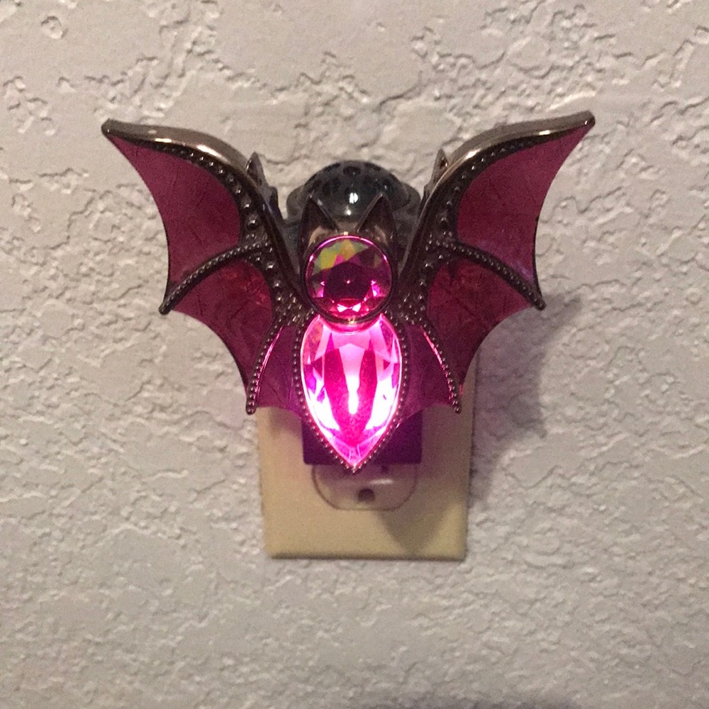 BBW Pink Bat Gem Wallflower diffuser Night Light